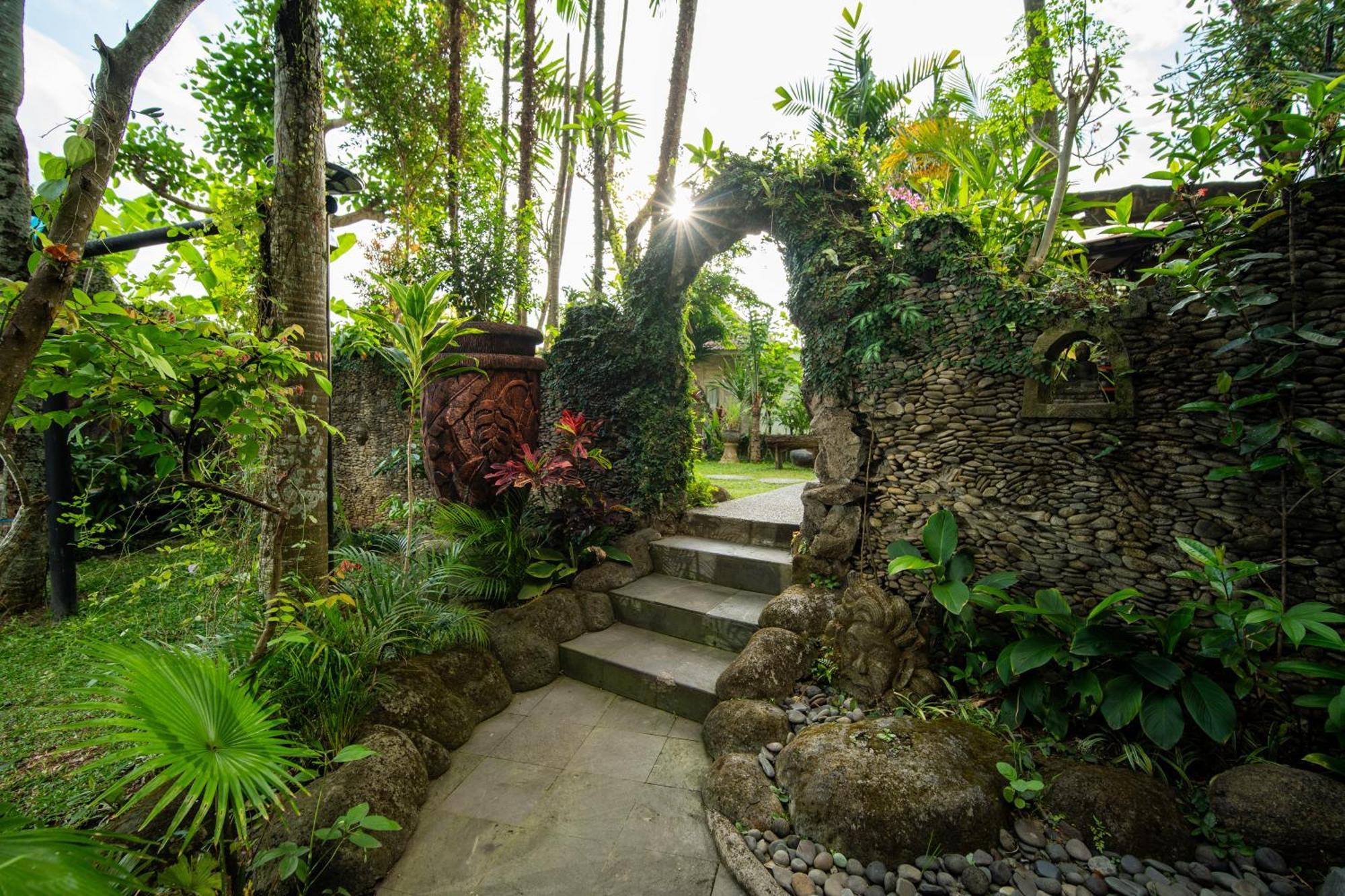 Kubu Sari Ubud Esterno foto