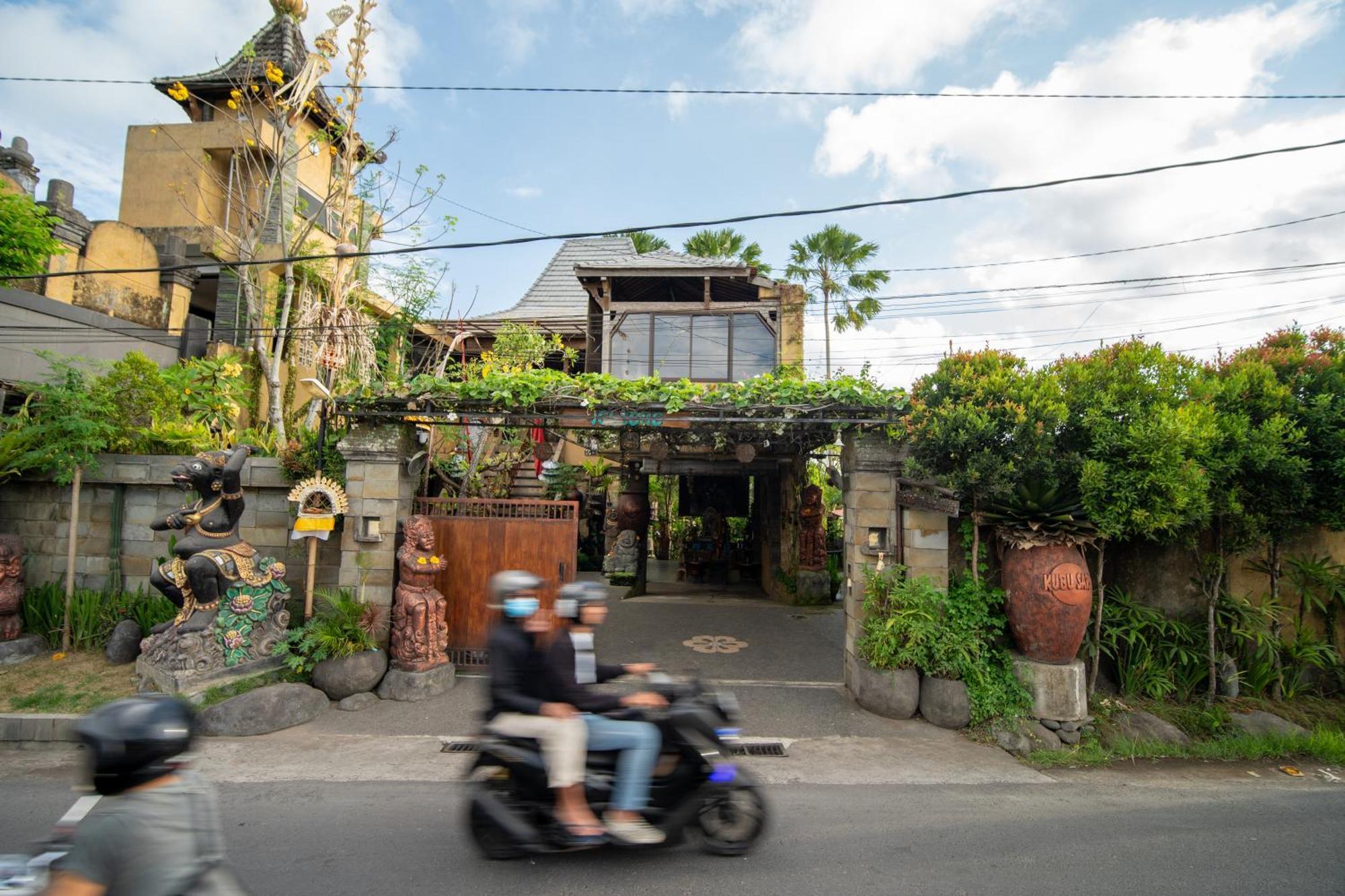 Kubu Sari Ubud Esterno foto