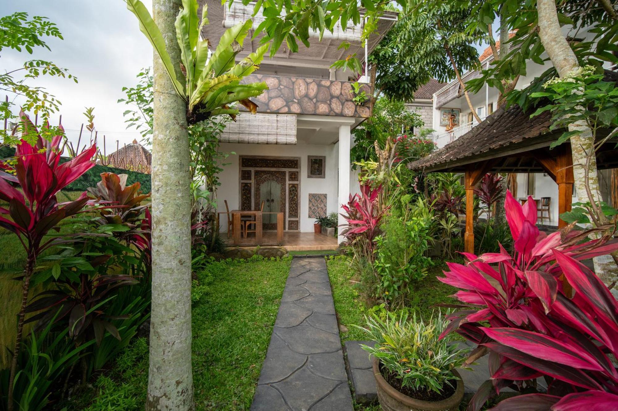 Kubu Sari Ubud Esterno foto