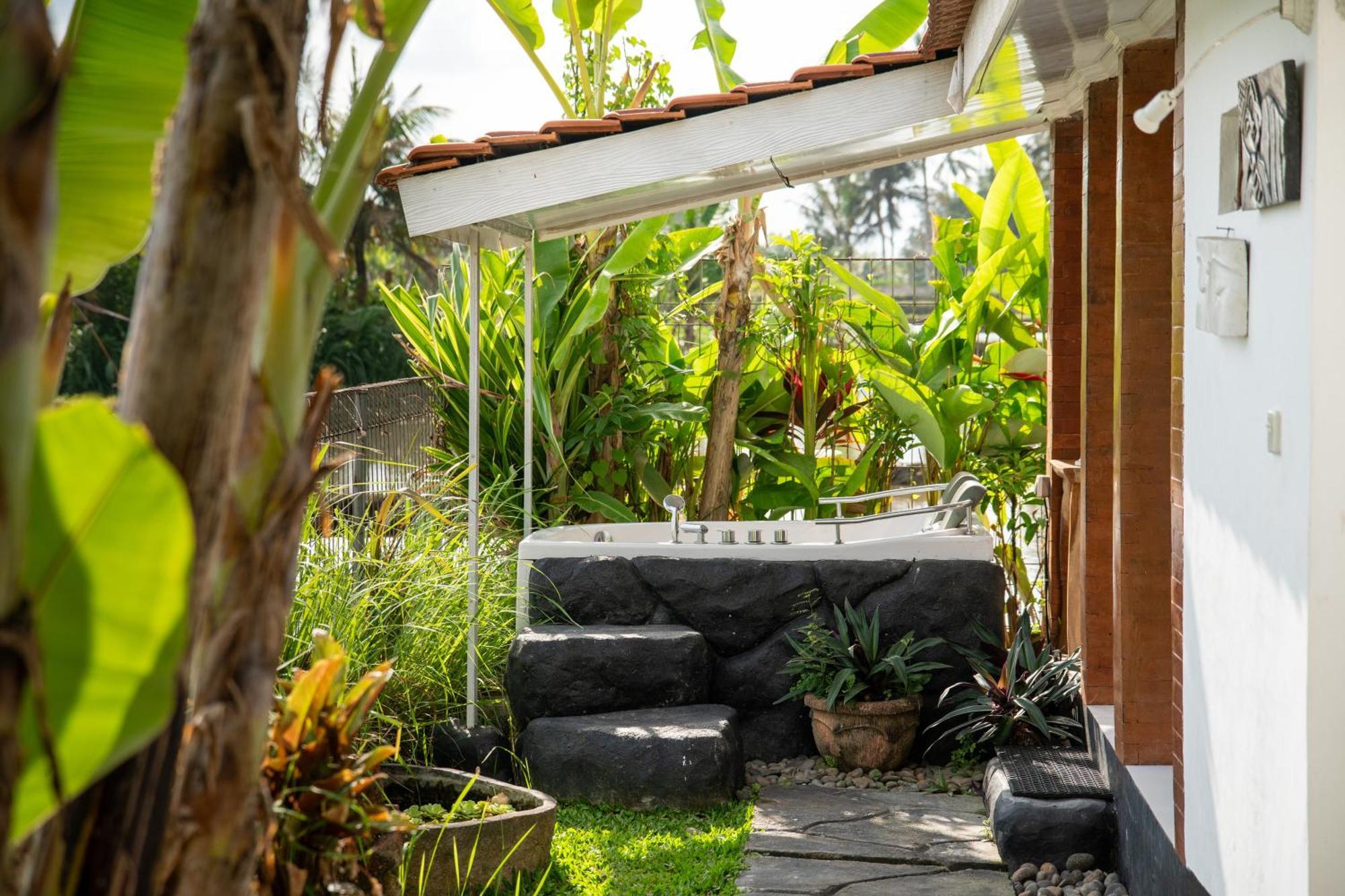 Kubu Sari Ubud Esterno foto
